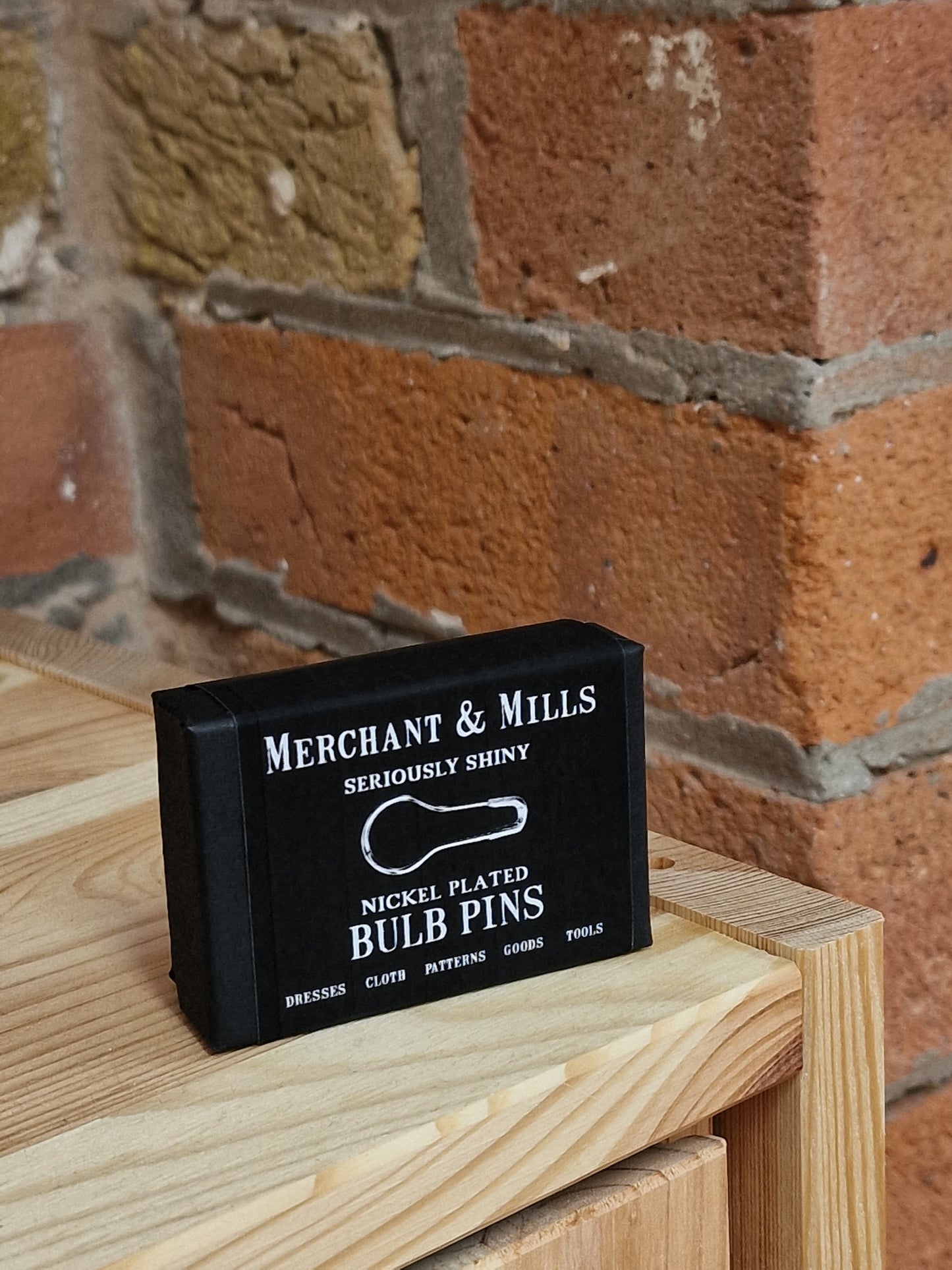 Merchant & Mills Bulb Pins